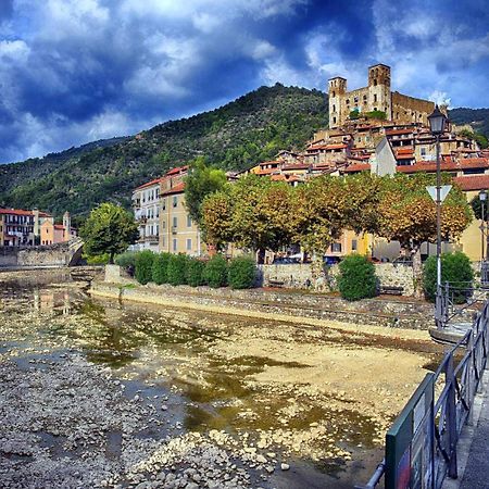 Willa Stardust - Bedbluesky Dolceacqua Zewnętrze zdjęcie